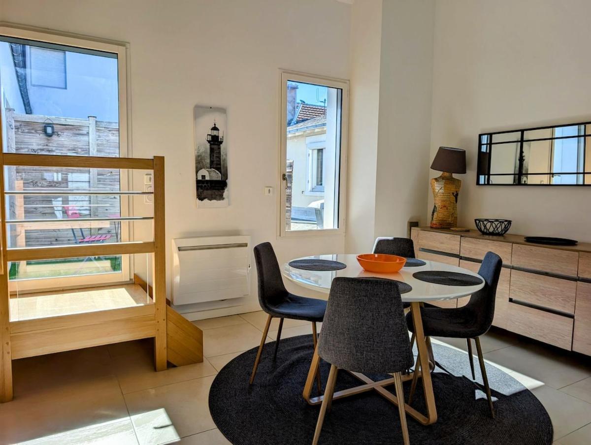 Apartment Elegante Maison De